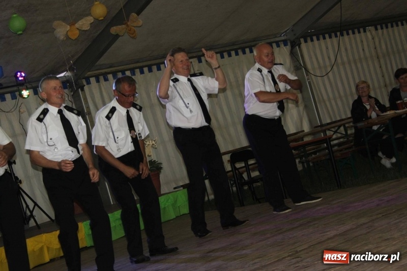 Zdjęcie w galerii na portalu naszraciborz.pl: Niezłomny strażak - rywalizacja w Wojnowicach [FOTO i WIDEO] wiadomości z regionu