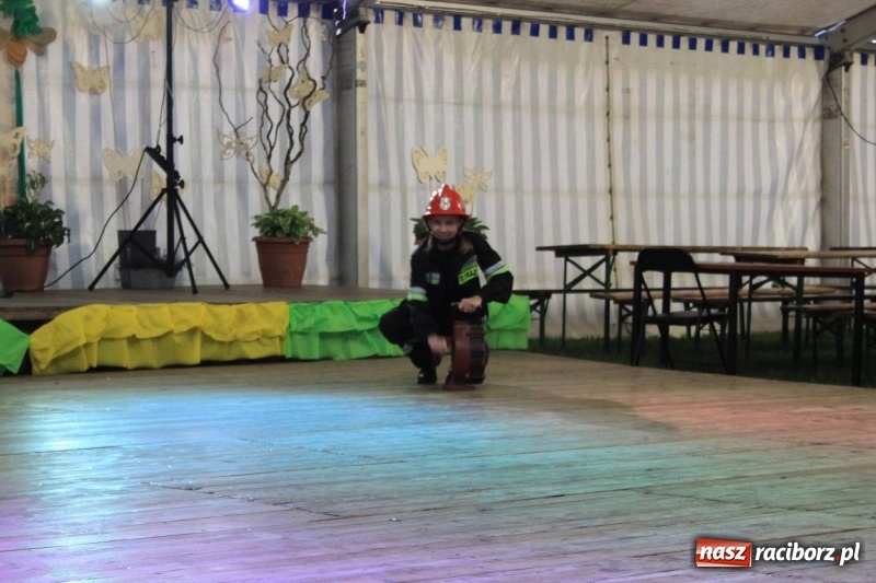 Zdjęcie w galerii na portalu naszraciborz.pl: Niezłomny strażak - rywalizacja w Wojnowicach [FOTO i WIDEO] wiadomości z regionu