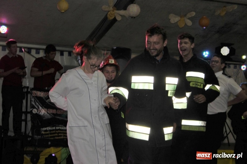 Zdjęcie w galerii na portalu naszraciborz.pl: Niezłomny strażak - rywalizacja w Wojnowicach [FOTO i WIDEO] wiadomości z regionu