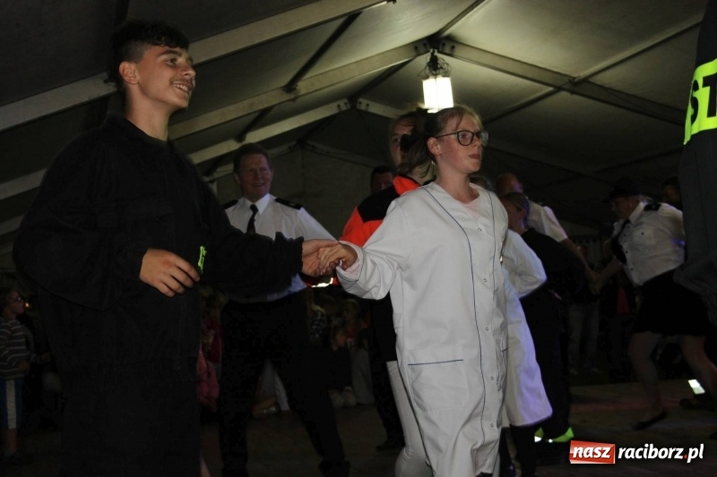 Zdjęcie w galerii na portalu naszraciborz.pl: Niezłomny strażak - rywalizacja w Wojnowicach [FOTO i WIDEO] wiadomości z regionu