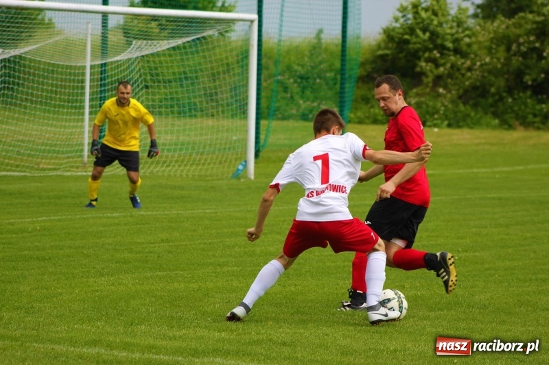 Zdjęcie w galerii na portalu naszraciborz.pl: Derby dorzecza Psiny. Wojnowice kontra Cyprzanów  wiadomości z regionu