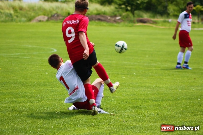 Zdjęcie w galerii na portalu naszraciborz.pl: Derby dorzecza Psiny. Wojnowice kontra Cyprzanów  wiadomości z regionu
