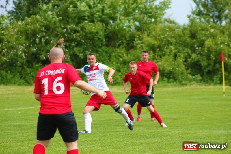 Zdjęcie w galerii na portalu naszraciborz.pl: Derby dorzecza Psiny. Wojnowice kontra Cyprzanów  wiadomości z regionu