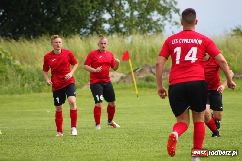 Zdjęcie w galerii na portalu naszraciborz.pl: Derby dorzecza Psiny. Wojnowice kontra Cyprzanów  wiadomości z regionu