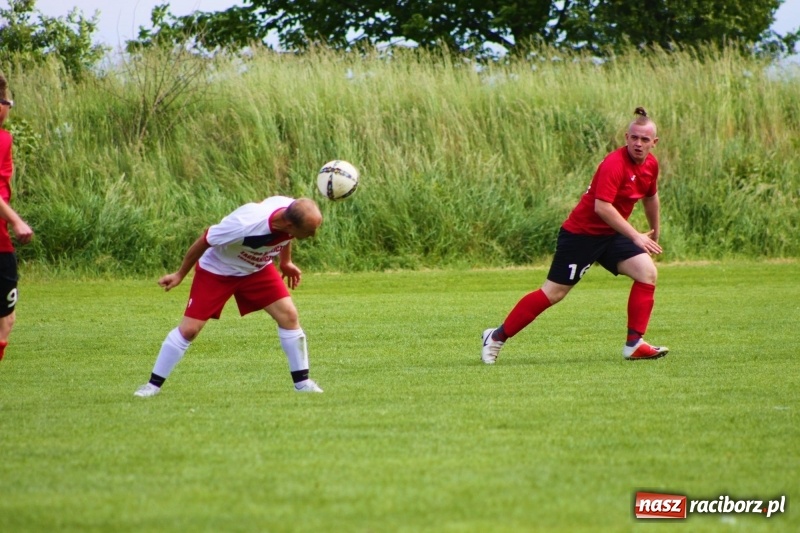 Zdjęcie w galerii na portalu naszraciborz.pl: Derby dorzecza Psiny. Wojnowice kontra Cyprzanów  wiadomości z regionu
