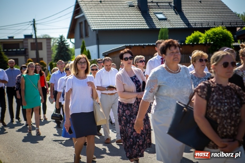 Zdjęcie w galerii na portalu naszraciborz.pl: Stara Wieś przeżywa prymicje księdza Rafała Kurka  wiadomości z regionu