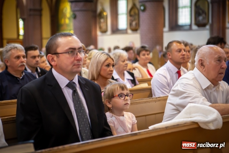 Zdjęcie w galerii na portalu naszraciborz.pl: Stara Wieś przeżywa prymicje księdza Rafała Kurka  wiadomości z regionu