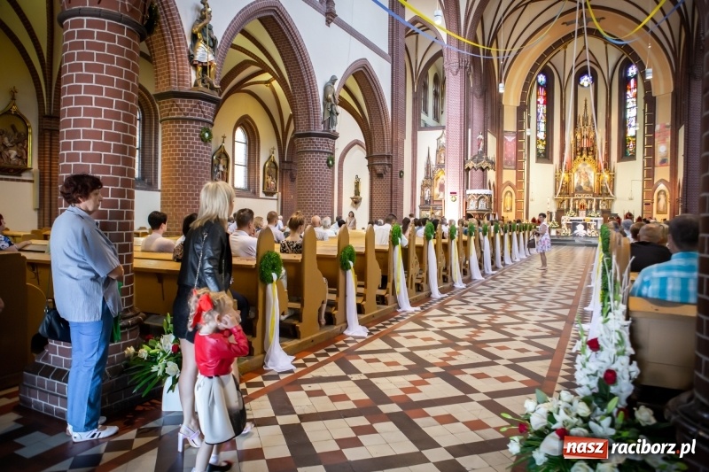 Zdjęcie w galerii na portalu naszraciborz.pl: Stara Wieś przeżywa prymicje księdza Rafała Kurka  wiadomości z regionu
