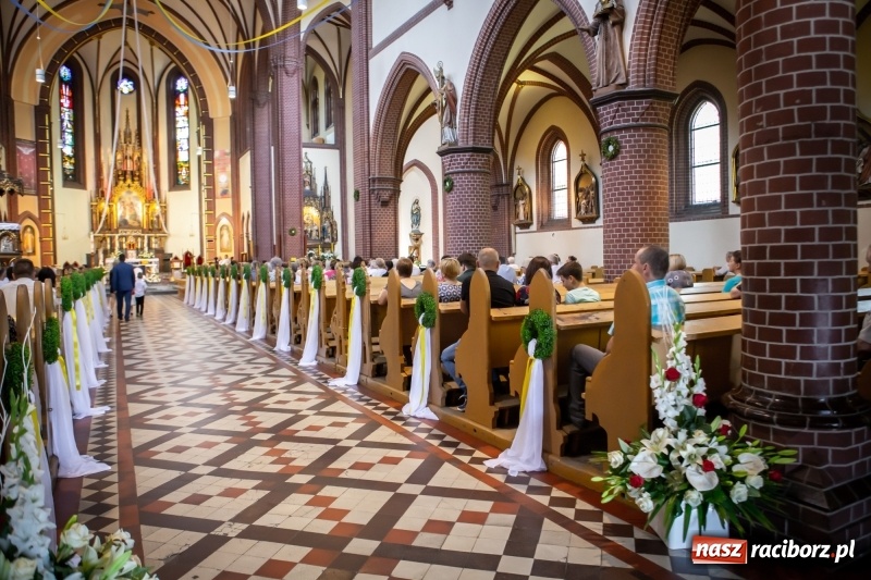 Zdjęcie w galerii na portalu naszraciborz.pl: Stara Wieś przeżywa prymicje księdza Rafała Kurka  wiadomości z regionu