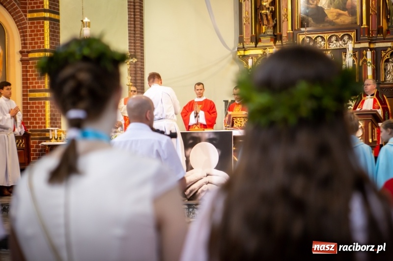 Zdjęcie w galerii na portalu naszraciborz.pl: Stara Wieś przeżywa prymicje księdza Rafała Kurka  wiadomości z regionu