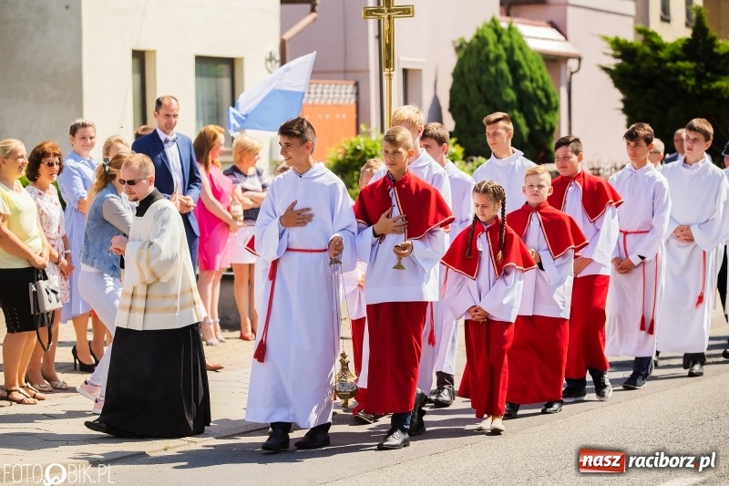 Zdjęcie w galerii na portalu naszraciborz.pl: Druh Mateusz został księdzem. Prymicje w Pietrowicach Wielkich wiadomości z regionu