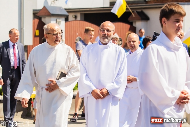 Zdjęcie w galerii na portalu naszraciborz.pl: Druh Mateusz został księdzem. Prymicje w Pietrowicach Wielkich wiadomości z regionu
