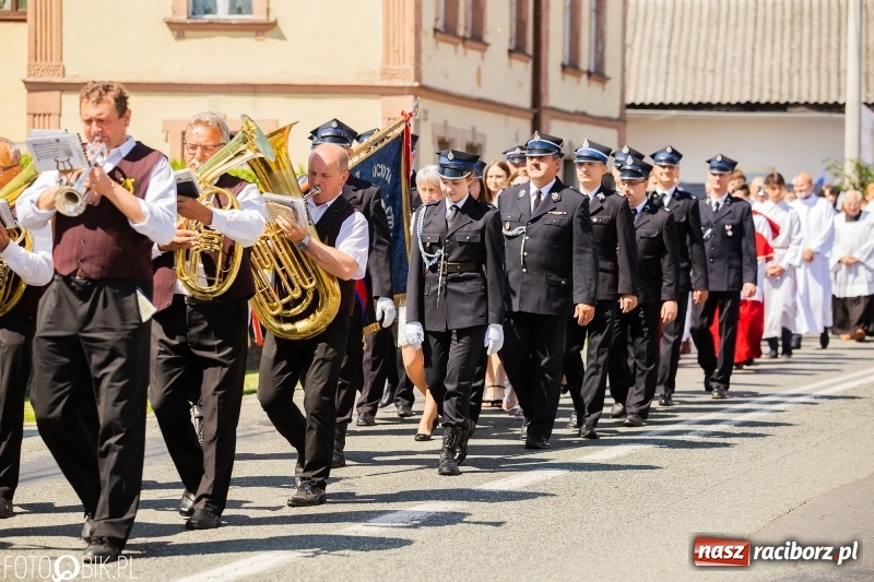 Zdjęcie w galerii na portalu naszraciborz.pl: Druh Mateusz został księdzem. Prymicje w Pietrowicach Wielkich wiadomości z regionu