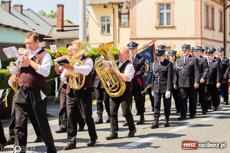 Zdjęcie w galerii na portalu naszraciborz.pl: Druh Mateusz został księdzem. Prymicje w Pietrowicach Wielkich wiadomości z regionu