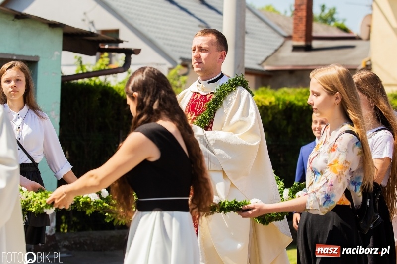 Zdjęcie w galerii na portalu naszraciborz.pl: Druh Mateusz został księdzem. Prymicje w Pietrowicach Wielkich wiadomości z regionu