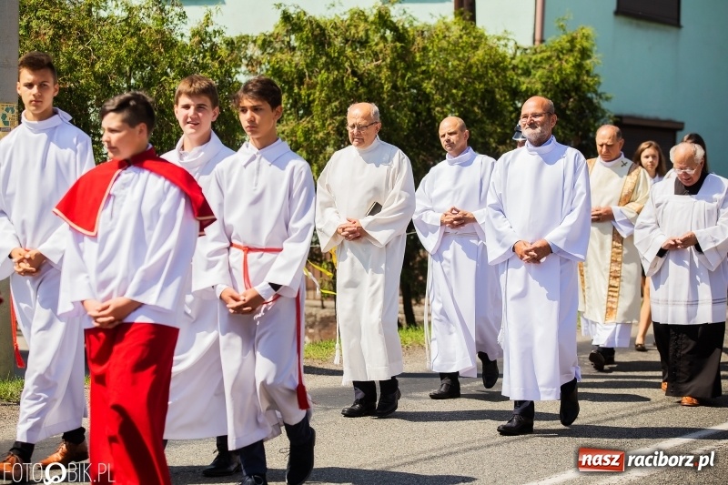 Zdjęcie w galerii na portalu naszraciborz.pl: Druh Mateusz został księdzem. Prymicje w Pietrowicach Wielkich wiadomości z regionu