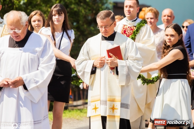 Zdjęcie w galerii na portalu naszraciborz.pl: Druh Mateusz został księdzem. Prymicje w Pietrowicach Wielkich wiadomości z regionu