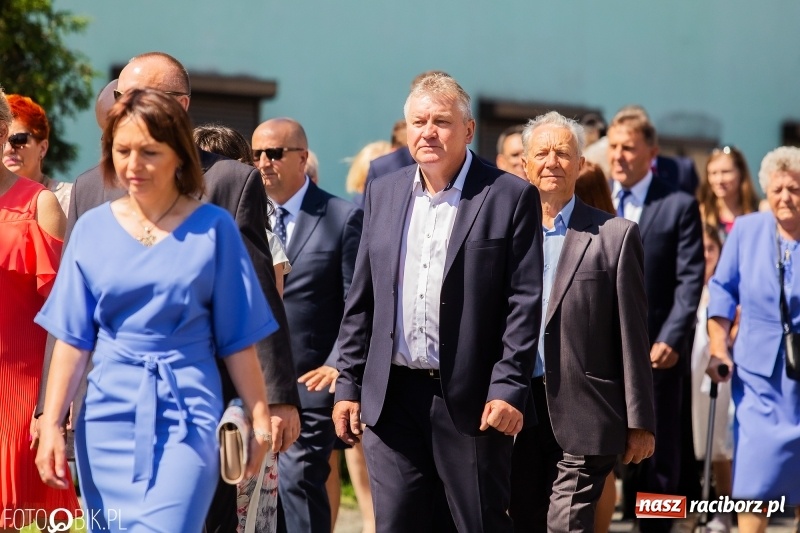 Zdjęcie w galerii na portalu naszraciborz.pl: Druh Mateusz został księdzem. Prymicje w Pietrowicach Wielkich wiadomości z regionu