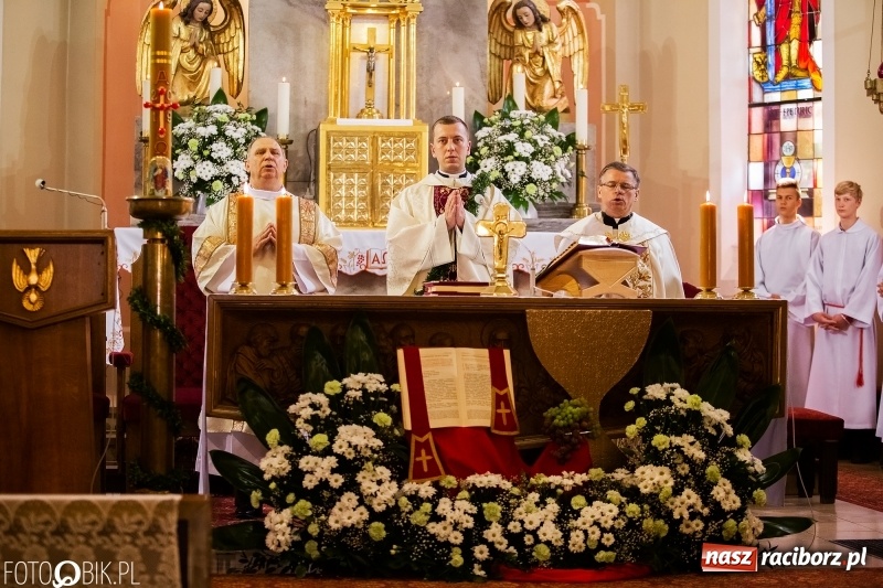 Zdjęcie w galerii na portalu naszraciborz.pl: Druh Mateusz został księdzem. Prymicje w Pietrowicach Wielkich wiadomości z regionu