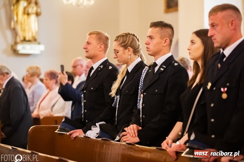 Zdjęcie w galerii na portalu naszraciborz.pl: Druh Mateusz został księdzem. Prymicje w Pietrowicach Wielkich wiadomości z regionu