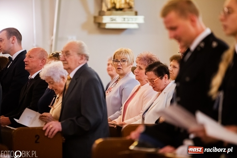 Zdjęcie w galerii na portalu naszraciborz.pl: Druh Mateusz został księdzem. Prymicje w Pietrowicach Wielkich wiadomości z regionu