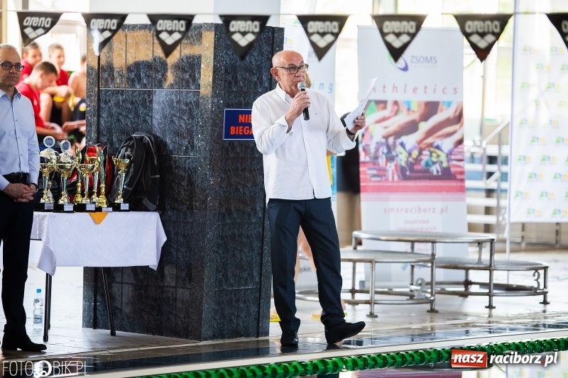 Zdjęcie w galerii na portalu naszraciborz.pl: Międzynarodowa rywalizacja pływacka z ZSOMS  wiadomości z regionu