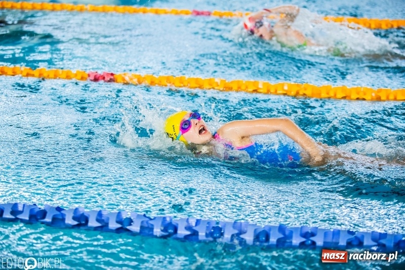 Zdjęcie w galerii na portalu naszraciborz.pl: Międzynarodowa rywalizacja pływacka z ZSOMS  wiadomości z regionu