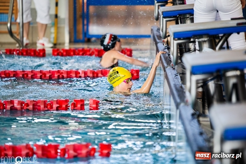 Zdjęcie w galerii na portalu naszraciborz.pl: Międzynarodowa rywalizacja pływacka z ZSOMS  wiadomości z regionu