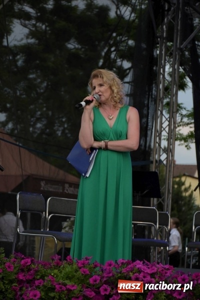 Zdjęcie w galerii na portalu naszraciborz.pl: Jest w orkiestrach dętych wielka siła. Przemarsz przez Tworków [WIDEO]  wiadomości z regionu