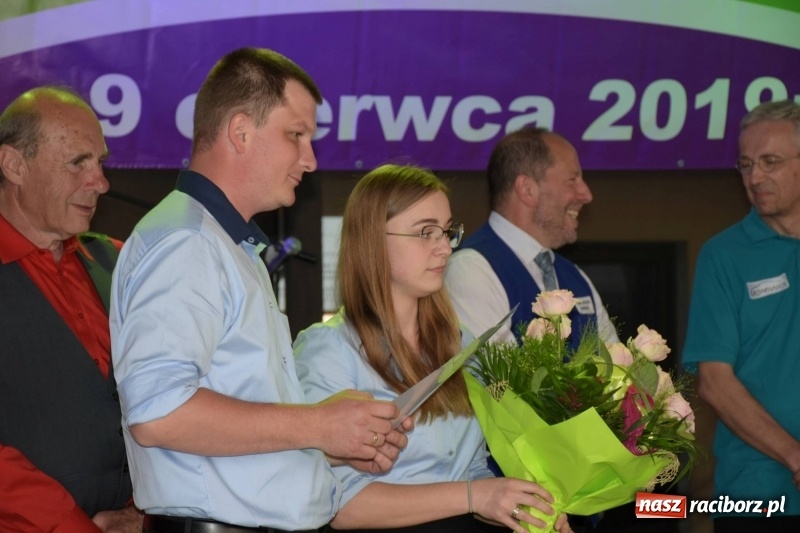 Zdjęcie w galerii na portalu naszraciborz.pl: Jest w orkiestrach dętych wielka siła. Przemarsz przez Tworków [WIDEO]  wiadomości z regionu