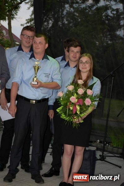 Zdjęcie w galerii na portalu naszraciborz.pl: Jest w orkiestrach dętych wielka siła. Przemarsz przez Tworków [WIDEO]  wiadomości z regionu