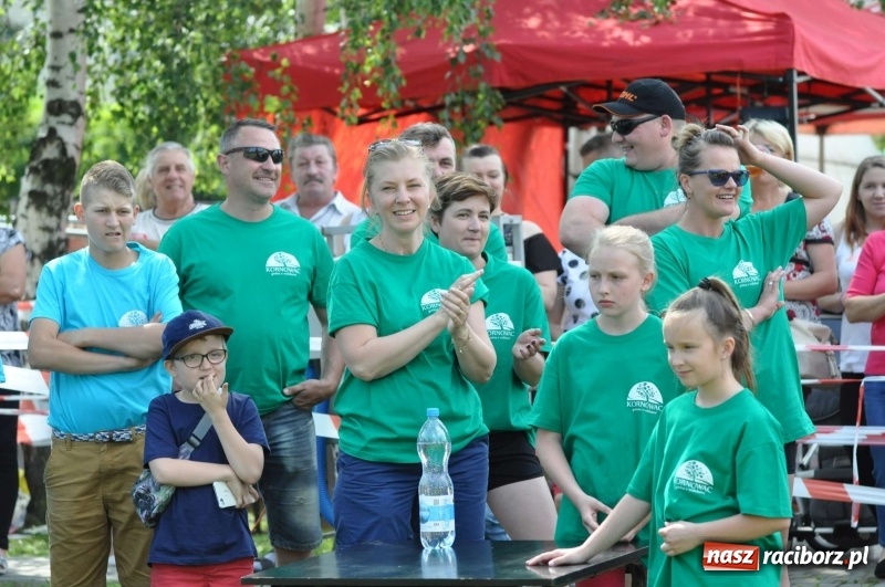 Zdjęcie w galerii na portalu naszraciborz.pl: Głośny doping w Łańcach. Polsko-czeska rywalizacja w turnieju sołectw [FOTO i WIDEO] wiadomości z regionu