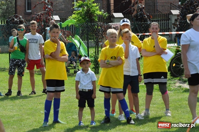 Zdjęcie w galerii na portalu naszraciborz.pl: Głośny doping w Łańcach. Polsko-czeska rywalizacja w turnieju sołectw [FOTO i WIDEO] wiadomości z regionu