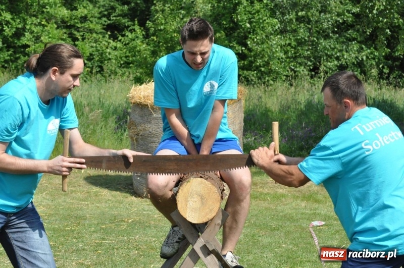 Zdjęcie w galerii na portalu naszraciborz.pl: Głośny doping w Łańcach. Polsko-czeska rywalizacja w turnieju sołectw [FOTO i WIDEO] wiadomości z regionu