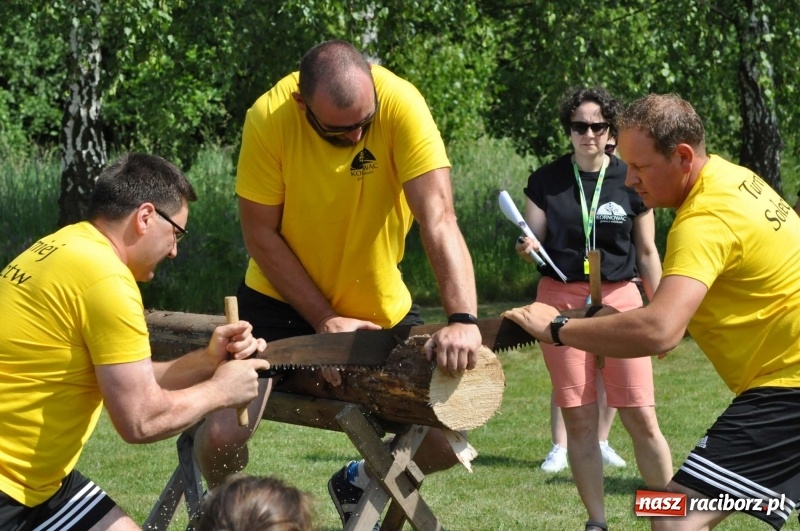 Zdjęcie w galerii na portalu naszraciborz.pl: Głośny doping w Łańcach. Polsko-czeska rywalizacja w turnieju sołectw [FOTO i WIDEO] wiadomości z regionu