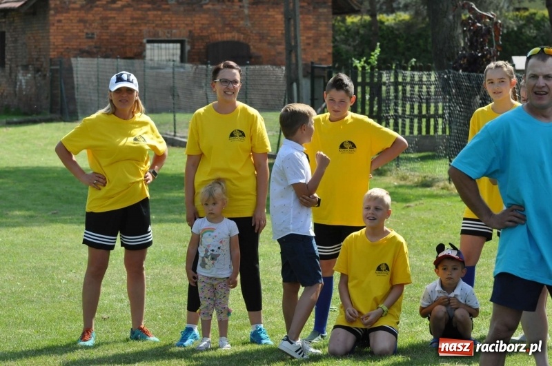 Zdjęcie w galerii na portalu naszraciborz.pl: Głośny doping w Łańcach. Polsko-czeska rywalizacja w turnieju sołectw [FOTO i WIDEO] wiadomości z regionu