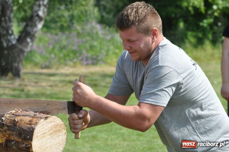 Zdjęcie w galerii na portalu naszraciborz.pl: Głośny doping w Łańcach. Polsko-czeska rywalizacja w turnieju sołectw [FOTO i WIDEO] wiadomości z regionu