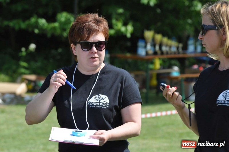 Zdjęcie w galerii na portalu naszraciborz.pl: Głośny doping w Łańcach. Polsko-czeska rywalizacja w turnieju sołectw [FOTO i WIDEO] wiadomości z regionu
