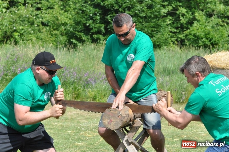 Zdjęcie w galerii na portalu naszraciborz.pl: Głośny doping w Łańcach. Polsko-czeska rywalizacja w turnieju sołectw [FOTO i WIDEO] wiadomości z regionu