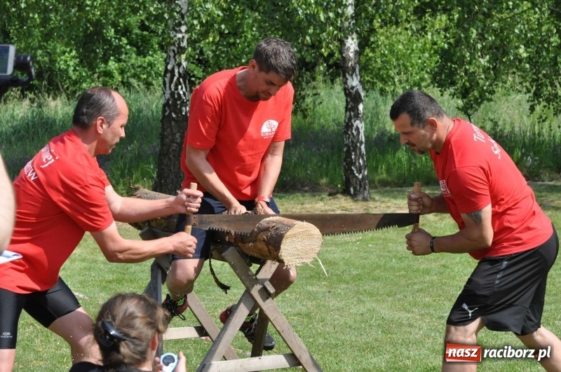 Zdjęcie w galerii na portalu naszraciborz.pl: Głośny doping w Łańcach. Polsko-czeska rywalizacja w turnieju sołectw [FOTO i WIDEO] wiadomości z regionu