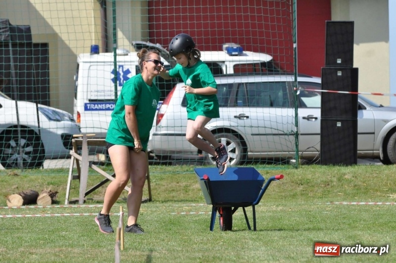 Zdjęcie w galerii na portalu naszraciborz.pl: Głośny doping w Łańcach. Polsko-czeska rywalizacja w turnieju sołectw [FOTO i WIDEO] wiadomości z regionu