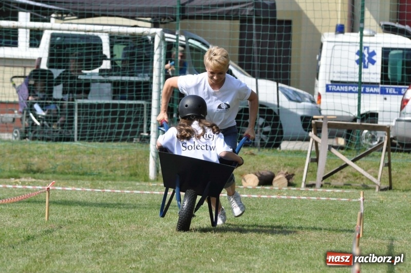 Zdjęcie w galerii na portalu naszraciborz.pl: Głośny doping w Łańcach. Polsko-czeska rywalizacja w turnieju sołectw [FOTO i WIDEO] wiadomości z regionu