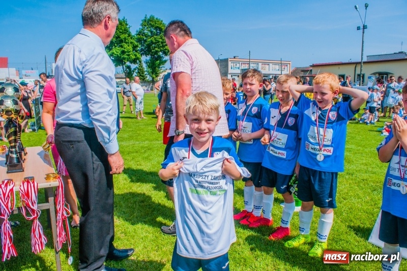 Zdjęcie w galerii na portalu naszraciborz.pl: Akademia Piłkarska GKS Jastrzębie zwycięzcą drugiego dnia Tworków Cup 2019 [FOTO] wiadomości z regionu