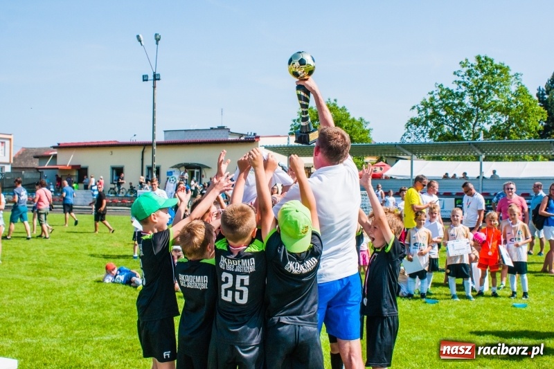 Zdjęcie w galerii na portalu naszraciborz.pl: Akademia Piłkarska GKS Jastrzębie zwycięzcą drugiego dnia Tworków Cup 2019 [FOTO] wiadomości z regionu