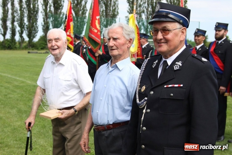 Zdjęcie w galerii na portalu naszraciborz.pl: Bogu na chwałę a bliźniemu na pomoc. 110 lat wojnowickiej OSP wiadomości z regionu