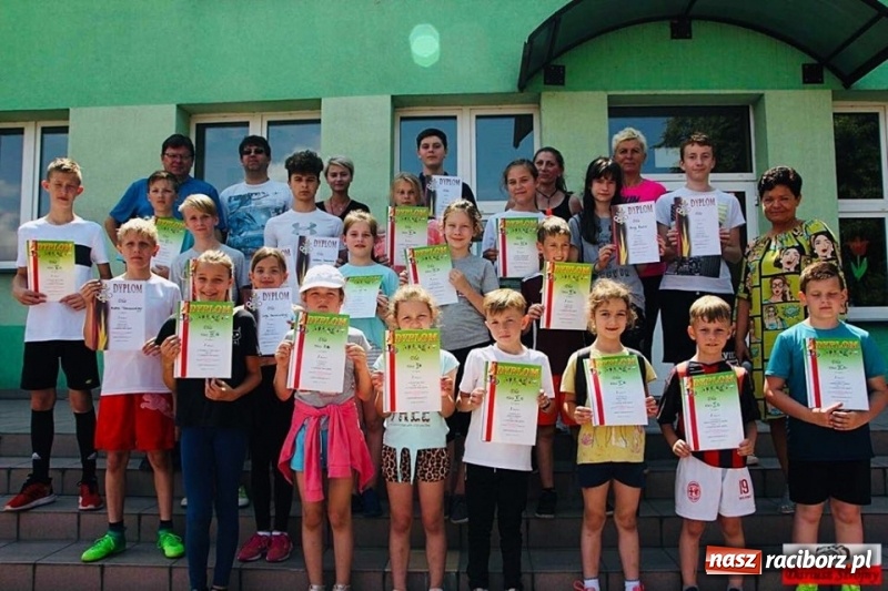 Zdjęcie w galerii na portalu naszraciborz.pl: W Trzynastce odbył się dzień sportu wiadomości z regionu