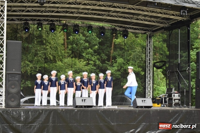 Zdjęcie w galerii na portalu naszraciborz.pl: Retro klimaty na rudzkiej Industriadzie  wiadomości z regionu