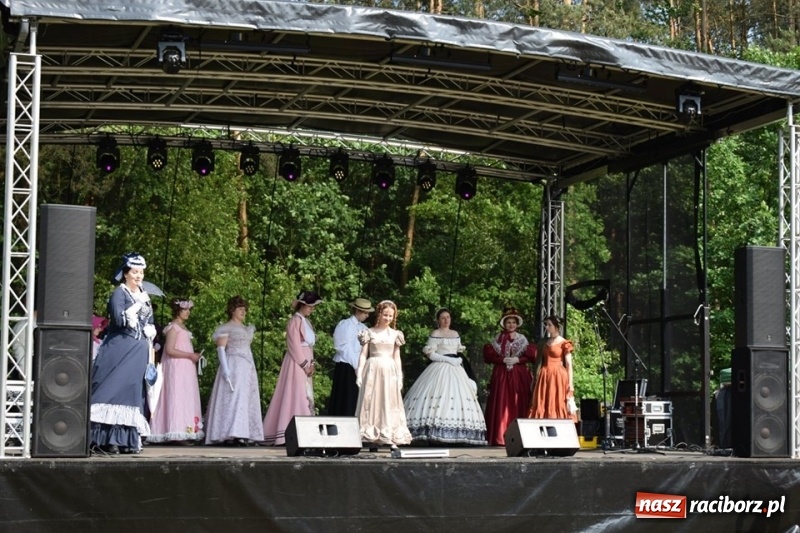 Zdjęcie w galerii na portalu naszraciborz.pl: Retro klimaty na rudzkiej Industriadzie  wiadomości z regionu