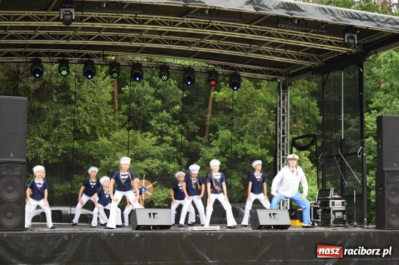 Zdjęcie w galerii na portalu naszraciborz.pl: Retro klimaty na rudzkiej Industriadzie  wiadomości z regionu