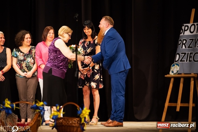 Zdjęcie w galerii na portalu naszraciborz.pl: Międzyszkolne spotkanie Przyjaciół Dzieci w raciborskiej Strzesze [FOTO] wiadomości z regionu